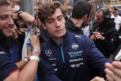 El increíble tatuaje de un fanático que impactó a Franco Colapinto