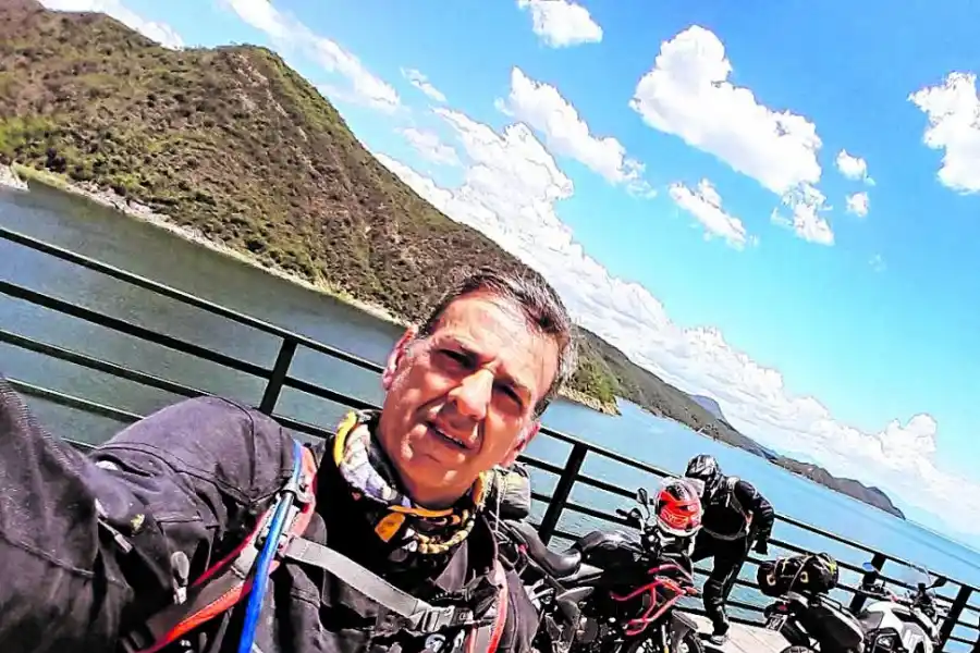 Verano en moto: menos comodidades, más libertad y emociones en las vacaciones