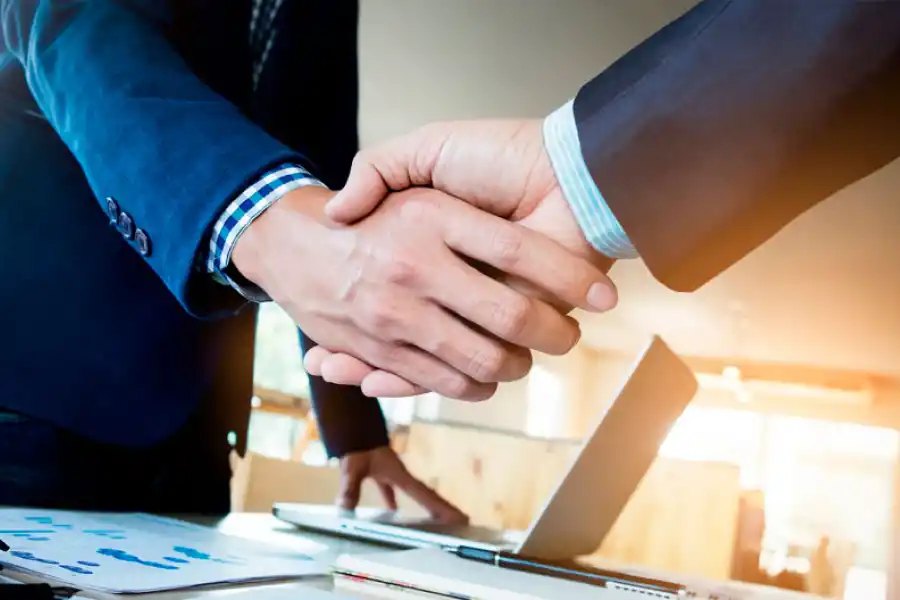 ¿A qué objetivos apuntarán las empresas para contratar personal en 2025?