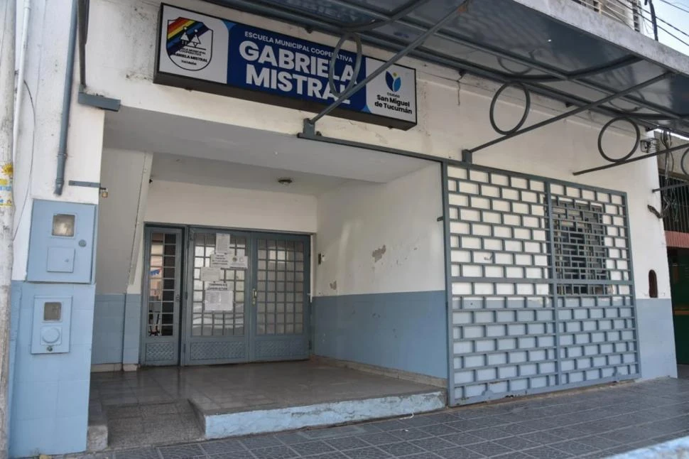 INSTITUCIÓN EDUCATIVA. La escuela municipal Gabriela Mistral es gestionada de manera mixta desde 1988.