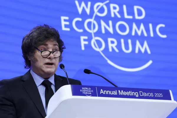 AGENDA. Milei sacó a relucir su discurso sobre la libertad ante los empresarios y políticos que asisten a la cita en Suiza. 