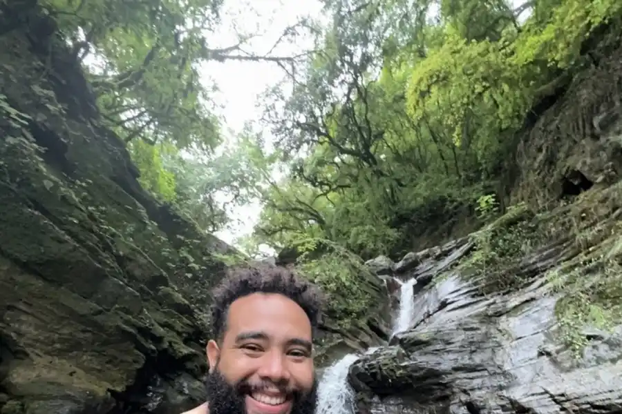 EN LA CASCADA. Morgan sintió una conexión con la provincia.