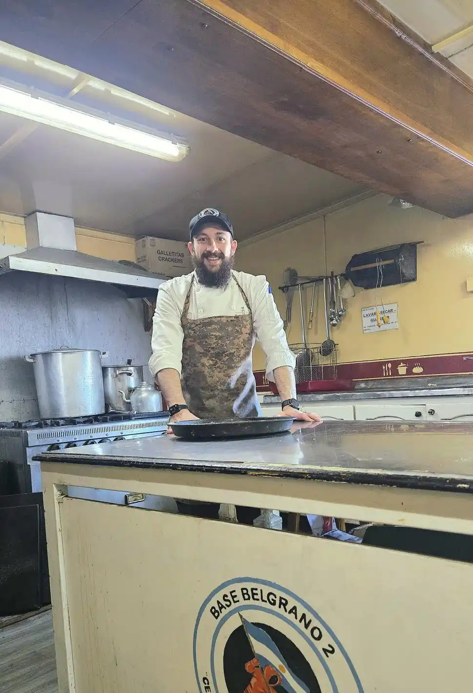 Un tucumano chef en la Antártida: “No sólo alimento cuerpos, también ánimos”