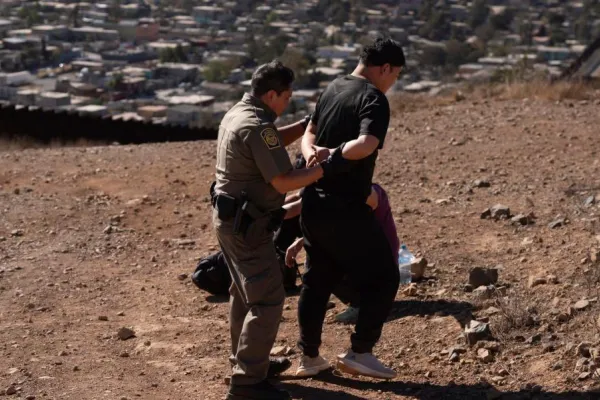 Inmigración a EEUU: le ladran al árbol equivocado