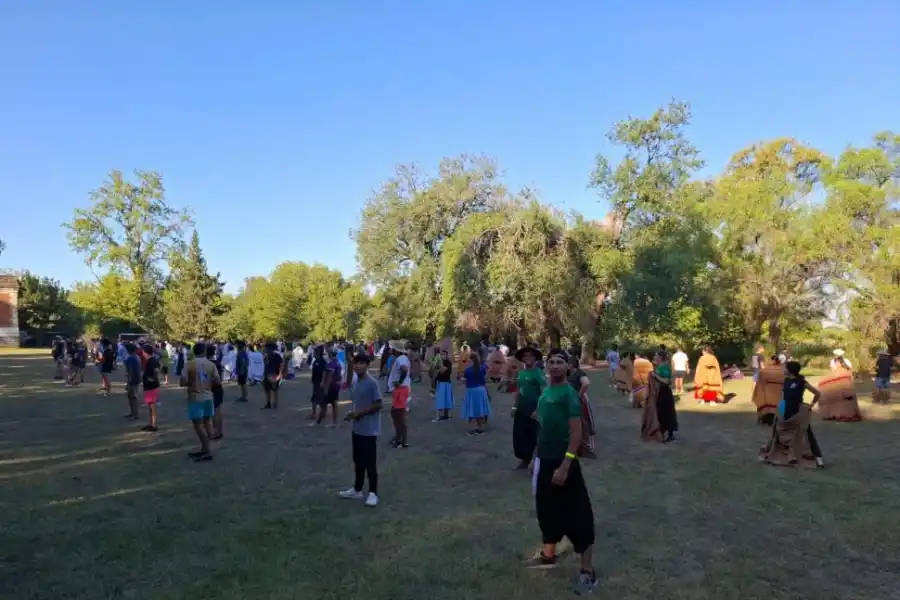 MELINA CABOCOTA. La cantante estará en el segmento Cacharpaya.