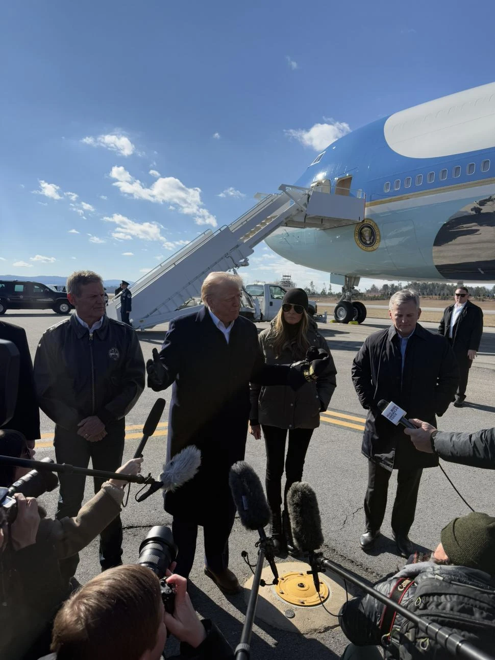 ASHEVILLE. Trump llega a Carolina del Norte, en su primer viaje desde que asumió el poder.