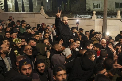 Israel liberó a unos 120 presos palestinos que estaban condenados a perpetua