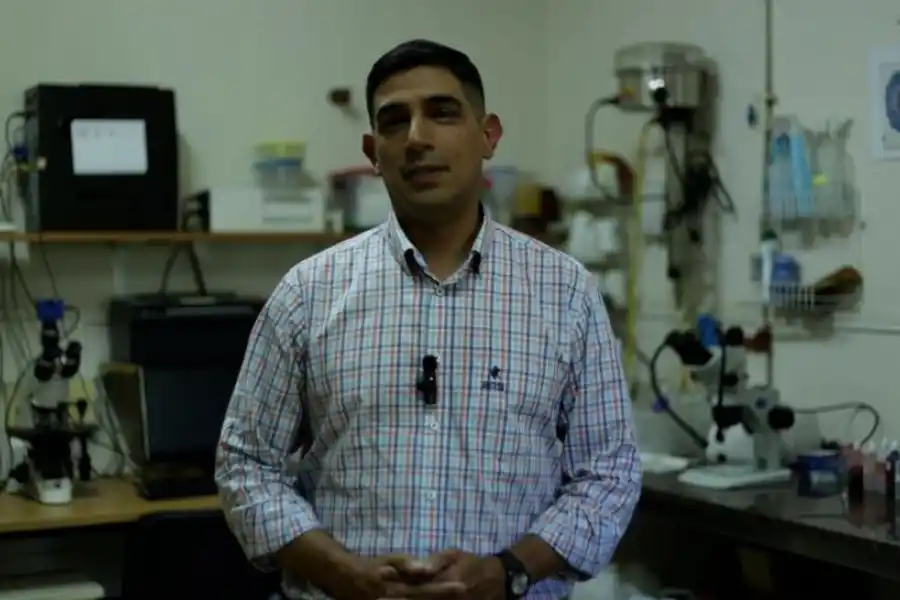 SEBASTIÁN BUEDO. Biólogo responsable del proyecto.