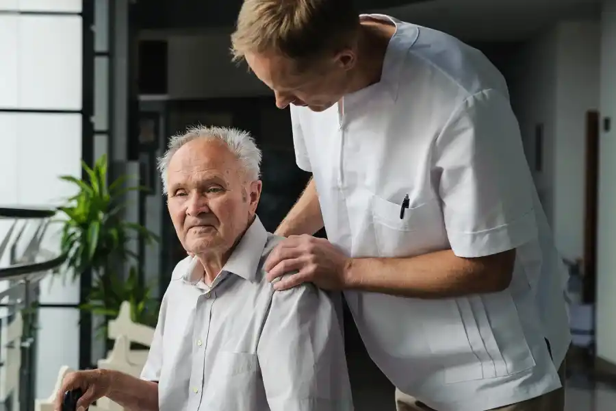 Demencia con cuerpos de Lewy, la enfermedad que se confunde con Parkinson y Alzheimer