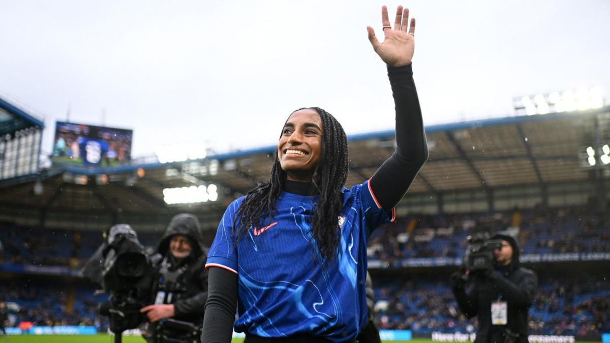 El fútbol femenino continúa rompiendo barreras, y el fichaje de Naomi Girma por el Chelsea. 