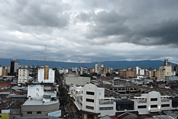 El tiempo en Tucumán: anuncian mucha nubosidad y tormentas fuertes por la noche
