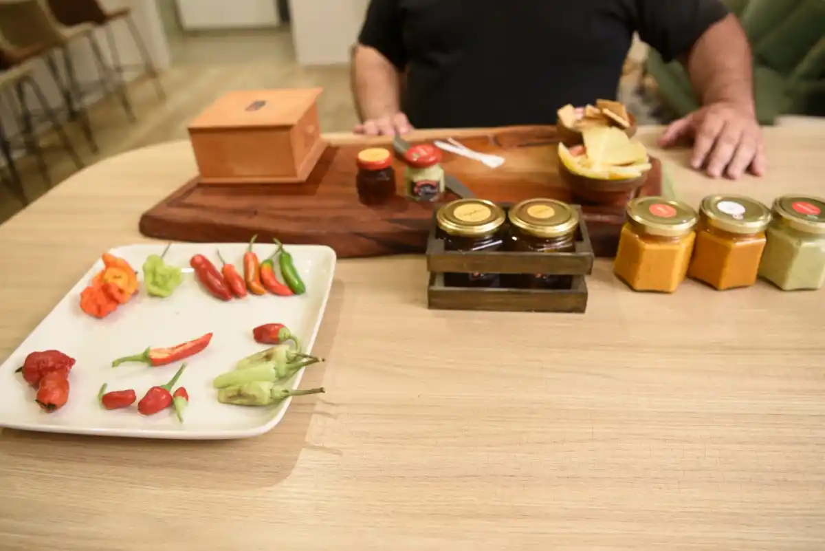 REALIZACIÓN INTEGRAL. Greco se encarga del cultivo y elaboración.