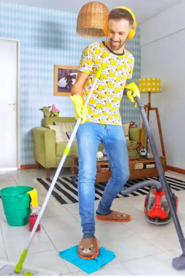 El amo de casa que conquistó un lugar que era tradicionalmente de mujeres