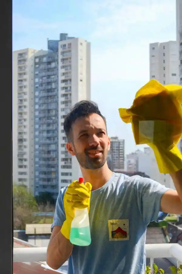 El amo de casa que conquistó un lugar que era tradicionalmente de mujeres