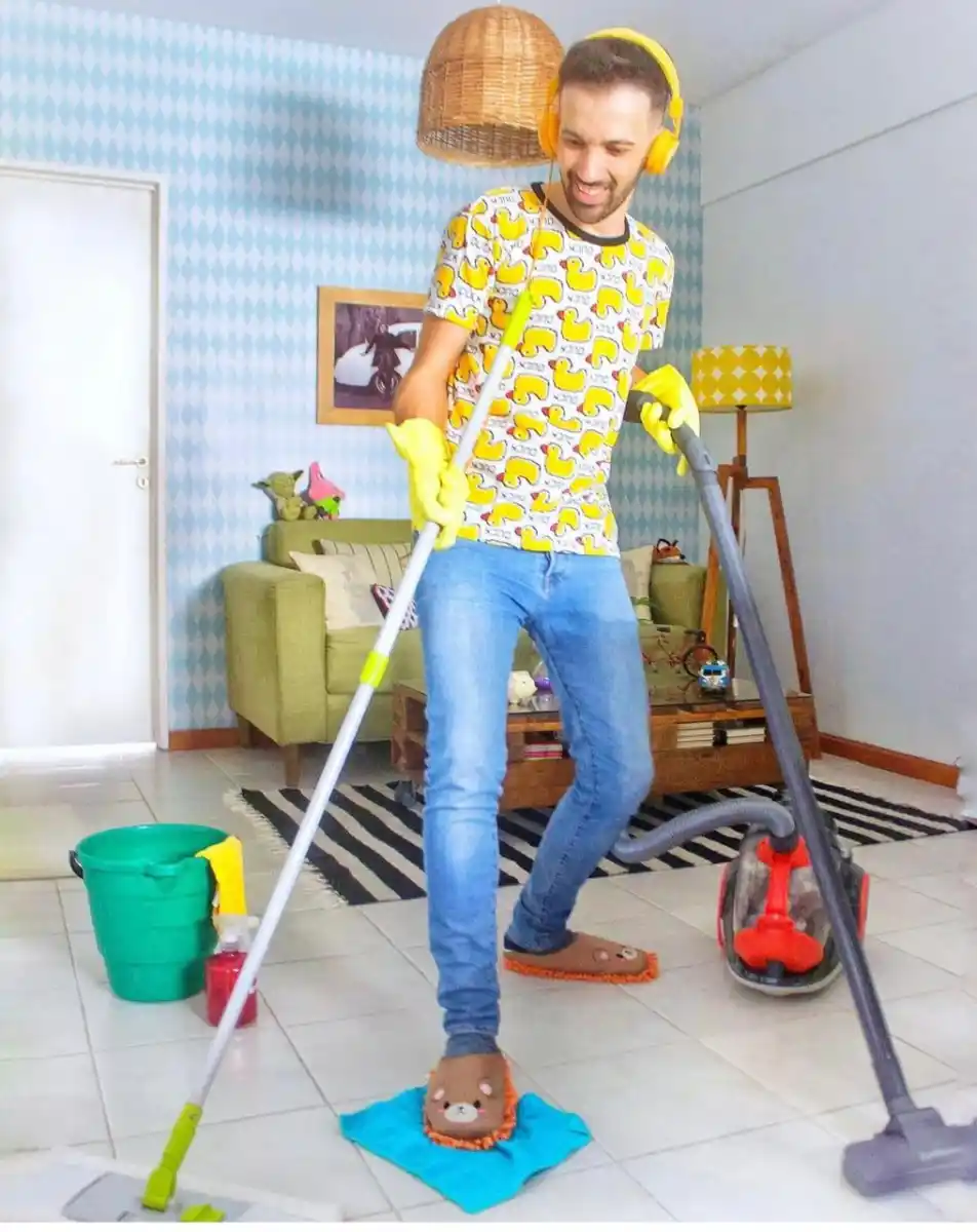 El amo de casa que conquistó un lugar que era tradicionalmente de mujeres