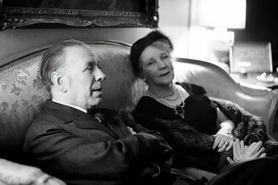 Las manos invisibles de las madres