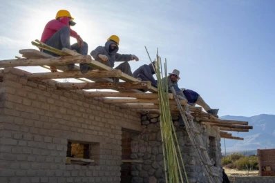 Investigadores promueven la construcción con tierra como alternativa ecológica