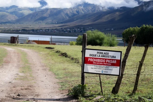 Ordenan investigar a Cruz por la venta de tierras de la Reserva en El Mollar