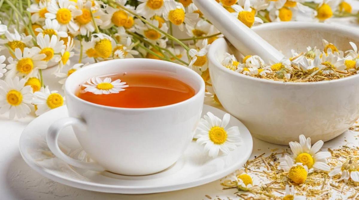 Sus propiedades antiinflamatorias y relajantes ayudan a mejorar la digestión.