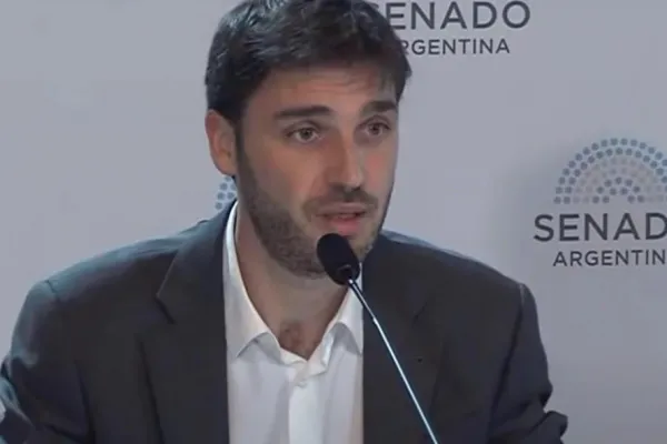 El gobernador de Chubut volvió a apuntar contra los responsables de los incendios: Muchas veces vienen del conurbano