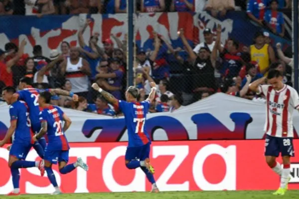 De jugador de campo a arquero: así mutó el capitán de Unión de Santa Fe en la derrota de su equipo ante Tigre