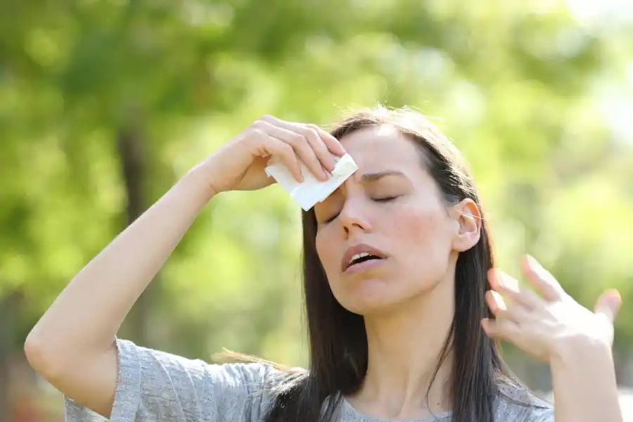 ¿Cómo prevenir el golpe de calor y cuáles son los riesgos para la salud?