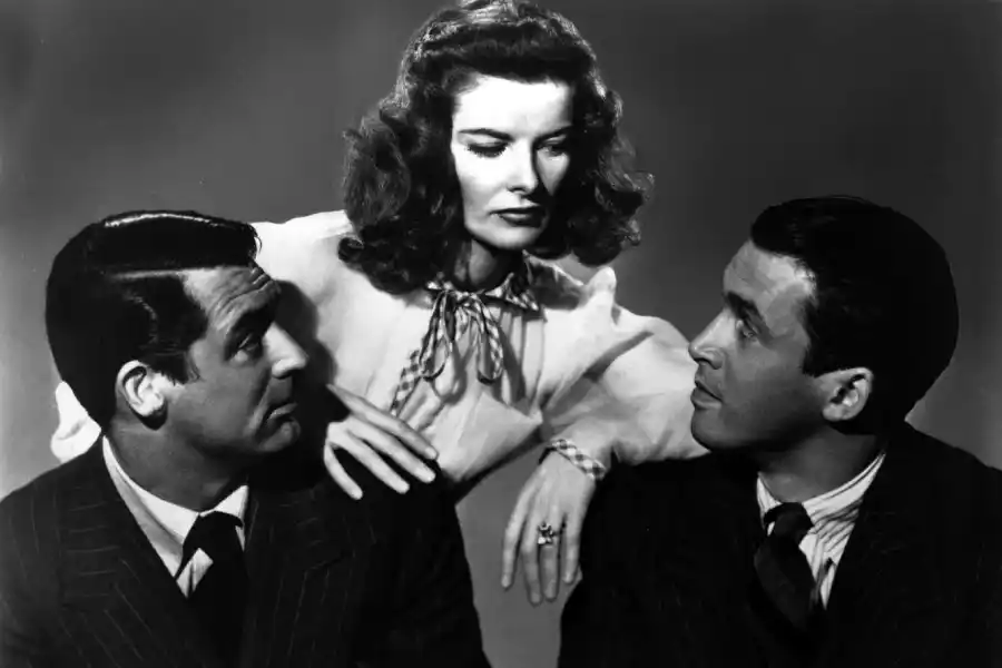 CRÍTICA A LA SOCIEDAD. El filme se centra en la indecisión de Tracy entre su actual pareja y su ex. / CAPTURA DE PANTALLA 