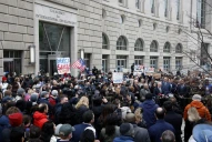 Elon Musk y Donald Trump le declaran la guerra a la ayuda humanitaria