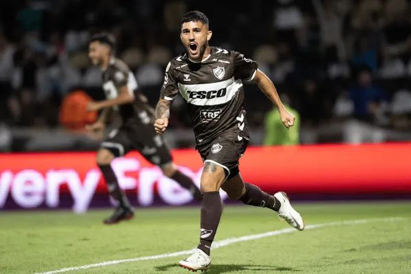 600x400_volante-con-gol-hachen-mediocampista-pisa-seguido-area-ademas-tiene-buen-remate-buena-distancia-1069798-102007.webp