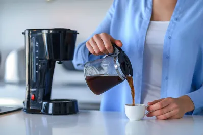 El error común que todos cometemos al preparar café y arruina su sabor