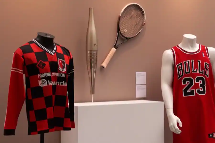 El impactante monto por el que se venderá una camiseta inédita de Lionel Messi