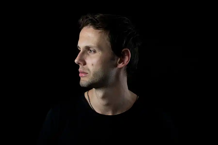 INVITADO DE LUJO. Simón Vuarambón realizó giras y conciertos por el mundo antes de presentarse en Tucumán. / CORTESÍA: LE BOITE TUCUMÁN