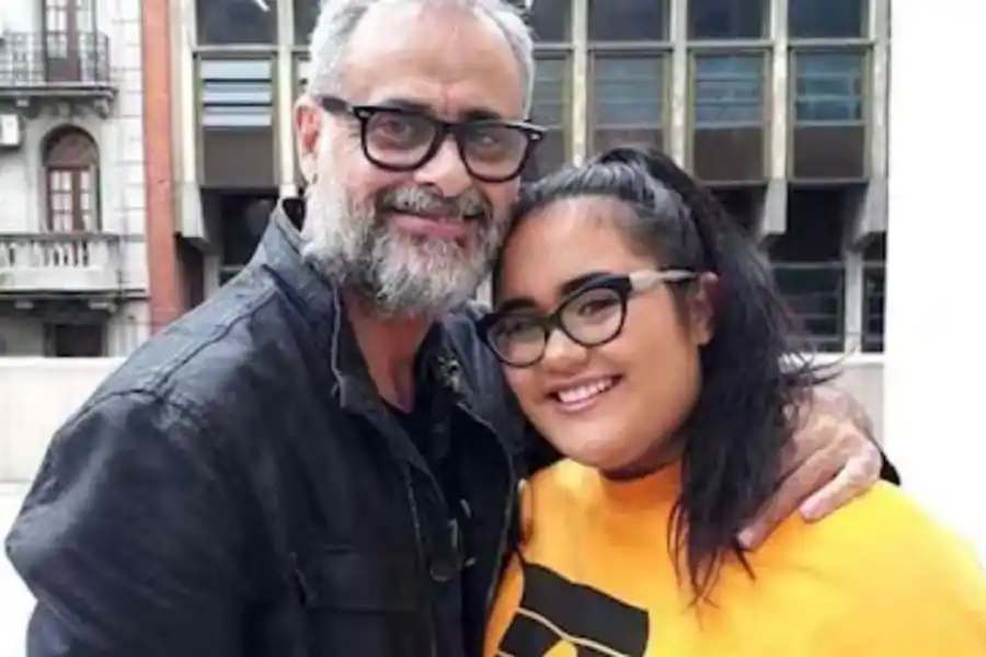 ¿A qué se dedica Rocío, la hermana de Morena Rial?