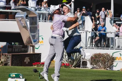 El impactante hoyo en uno del argentino Emiliano Grillo que enloqueció al mundo del golf