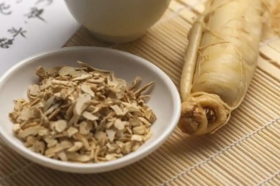 El ginseng mejora la circulación y fortalece el cabello.