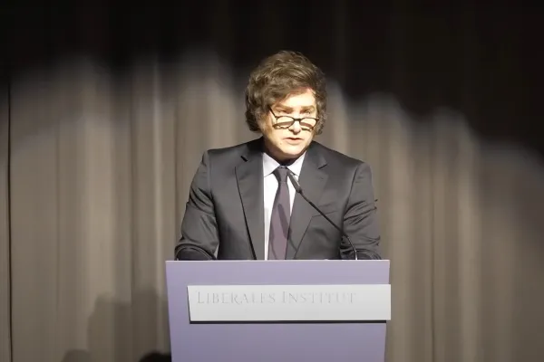 El mensaje de Javier Milei a los industriales argentinos: Van a tener que bajar los retornos