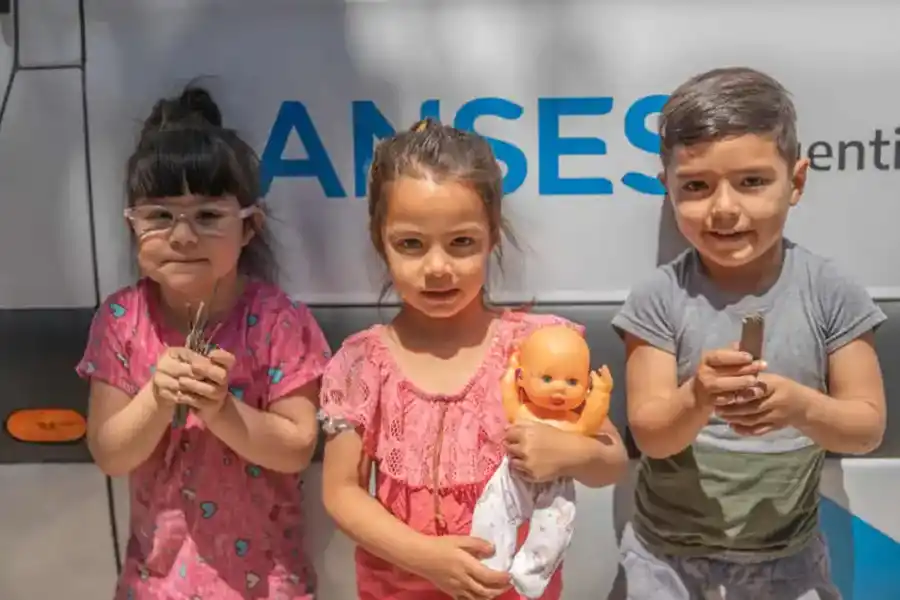 Anses informó quiénes no podrán cobrar el AUH en febrero 2025