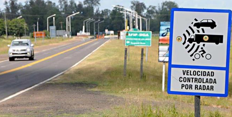LÍMITES. El exceso de velocidad es una de las infracciones más comunes.