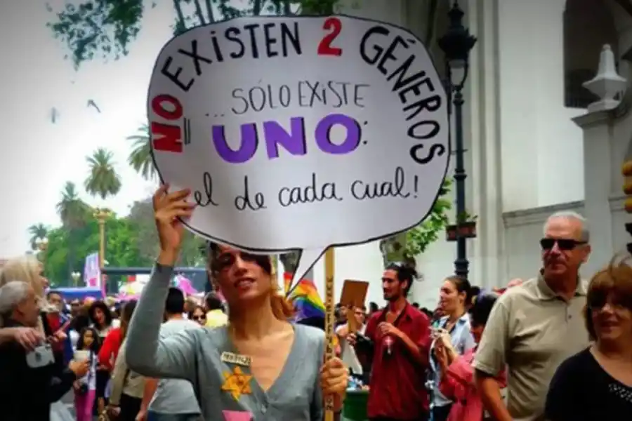 Diez preguntas y respuestas sobre los tratamientos hormonales por cuestiones de género