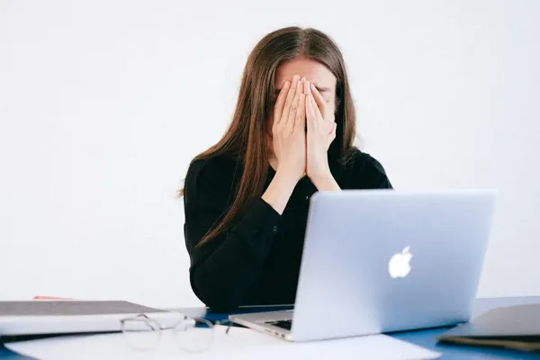 600x400_cambio-de-empleo-estudio-tambien-revelo-18porciento-trabajadores-se-sienten-subestimados--pexels-1070814-115428.webp
