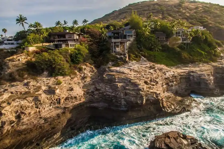 ¿Cómo es el acantilado de Hawaii donde murió el turista argentino?