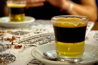 ¿Qué ocurre en el cuerpo al tomar infusiones después de comer?