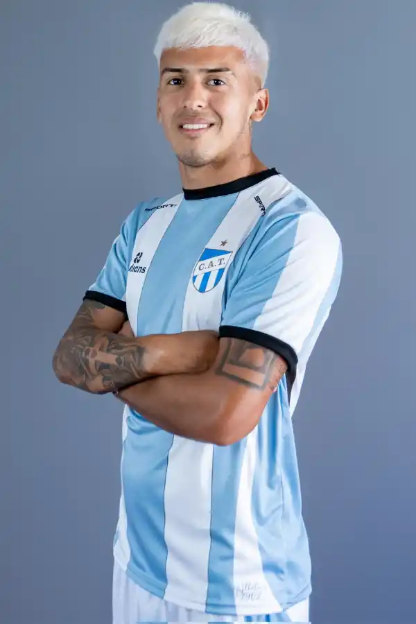 ¿Qué pasará con Kappa?: Atlético Tucumán presentó una camiseta de una marca tucumana para Reserva