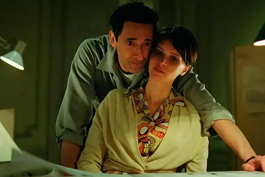 Adrien Brody se encamina a ser el favorito para los Oscar.