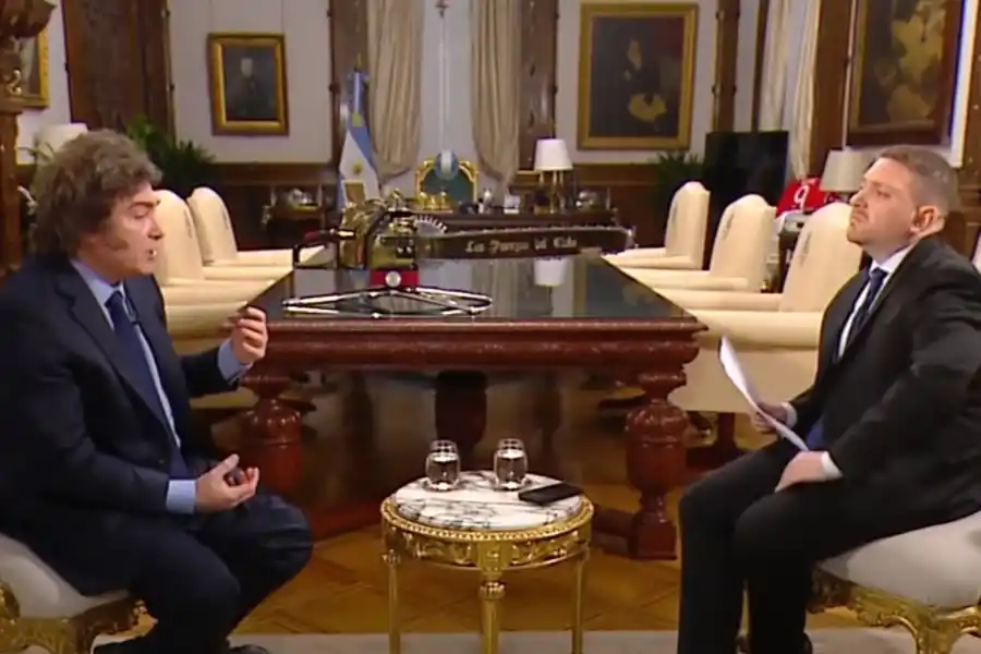 ESCÁNDALO CRIPTO. Milei buscó despegarse de la polémica. 