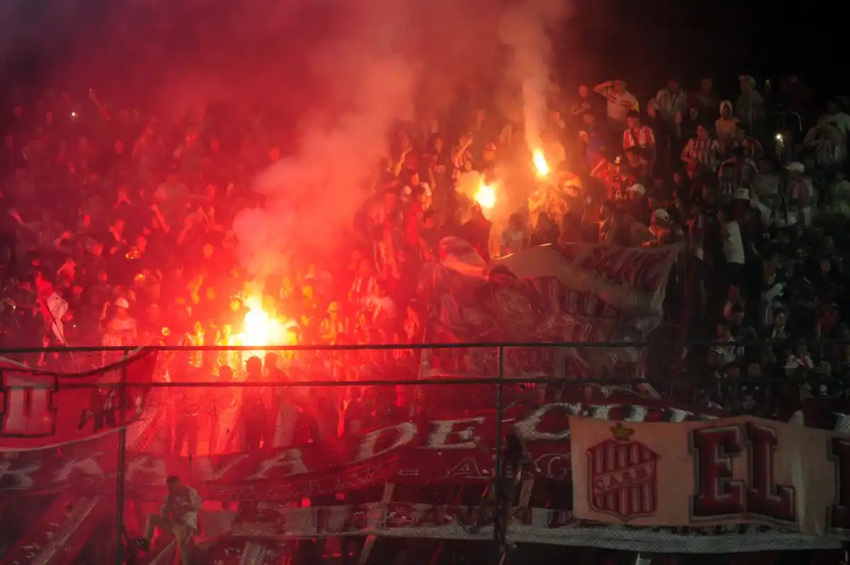 ALIVIO. La felicidad por la victoria se vio claramente reflejada en las tribunas de La Ciudadela