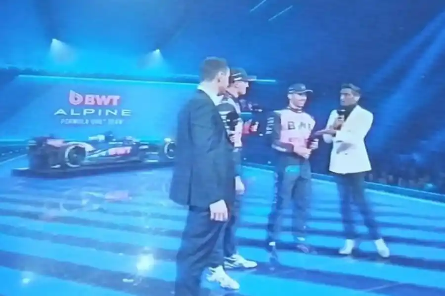 Este es uno de los autos que podría conducir Colapinto en 2025