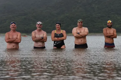 Cinco nadadores enfrentarán un desafío que los pone entre la gloria y el peor de los peligros