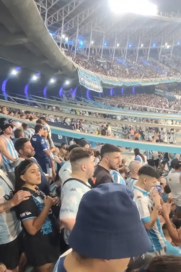 Así vive un tucumano la final de la Recopa Sudamericana