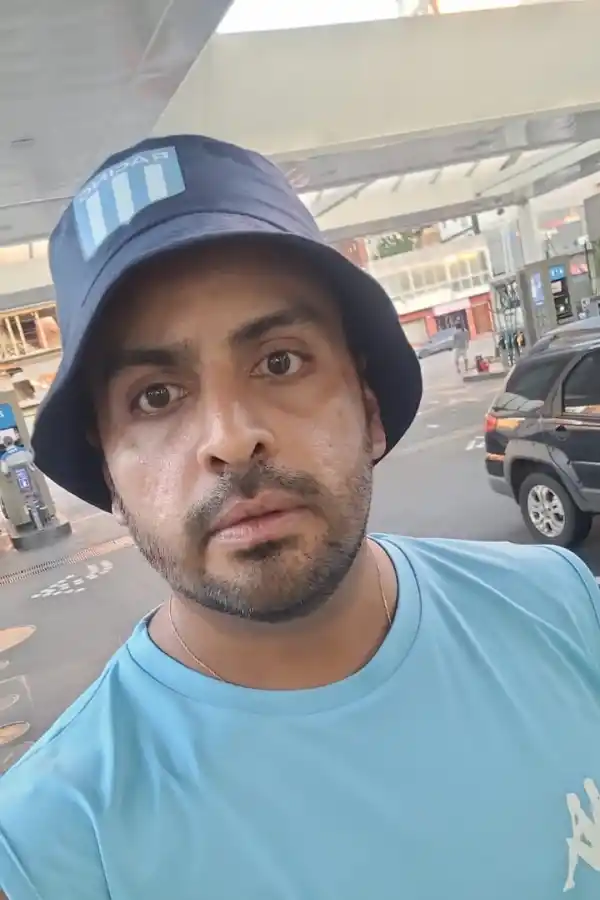 LOOKEADO. Piluso y la remera de entrenamiento fue lo que eligió Rodríguez para identificarse con su equipo. FOTOS DE MATÍAS RODRÍGUEZ